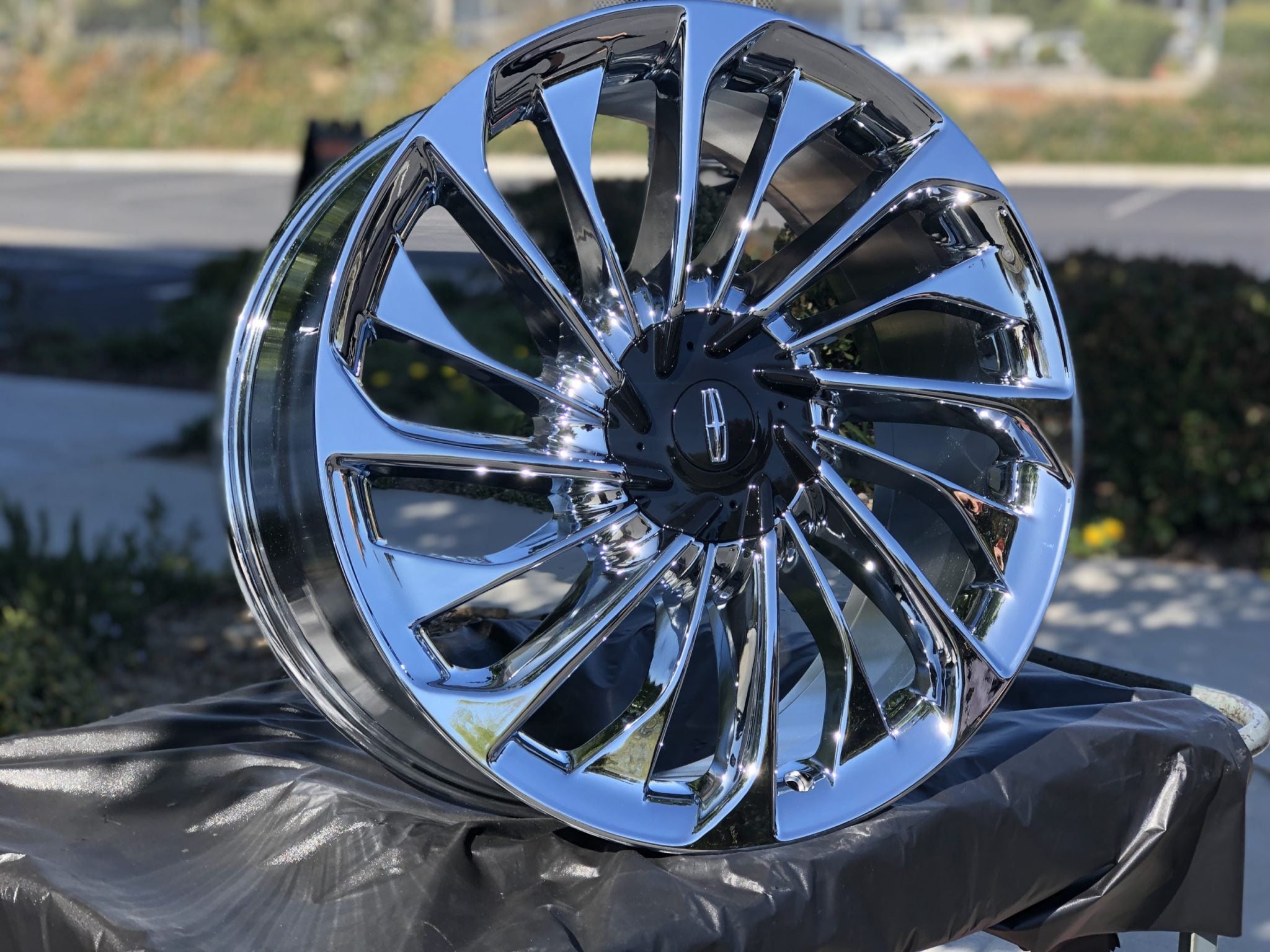 Acid wheel cleaning